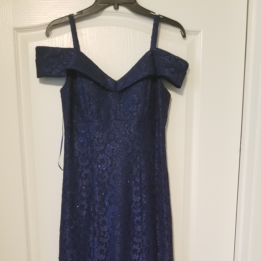 Off shoulder sweetheart necklace gown